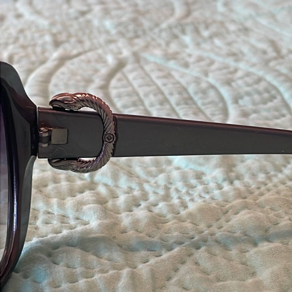 sunglasses - Picture 4 of 5